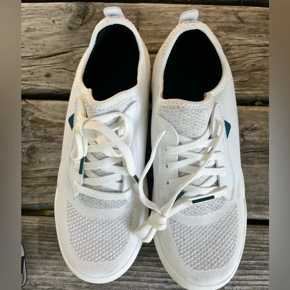 Vessi Weekend Classic Sneaker Womens’ 8 White Knit Casual Shoes, Teal Accents